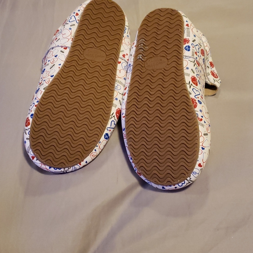 Monkey Feet Warrior Strong 6-7 - Picture 2 of 4